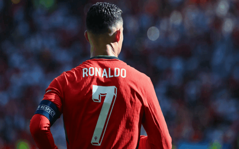 Biệt danh của Ronaldo là gì? Ý nghĩa và câu chuyện phía sau những danh xưng nổi tiếng